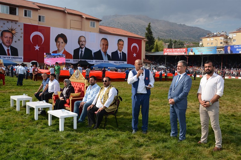 667._Elmalı_Güreşleri