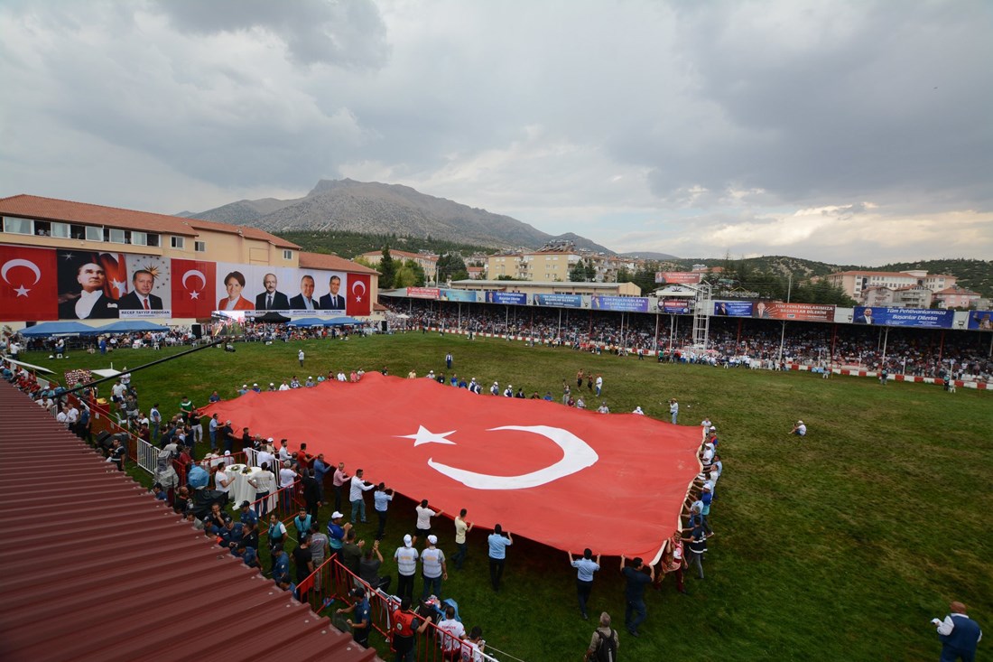 667._Elmalı_Güreşleri
