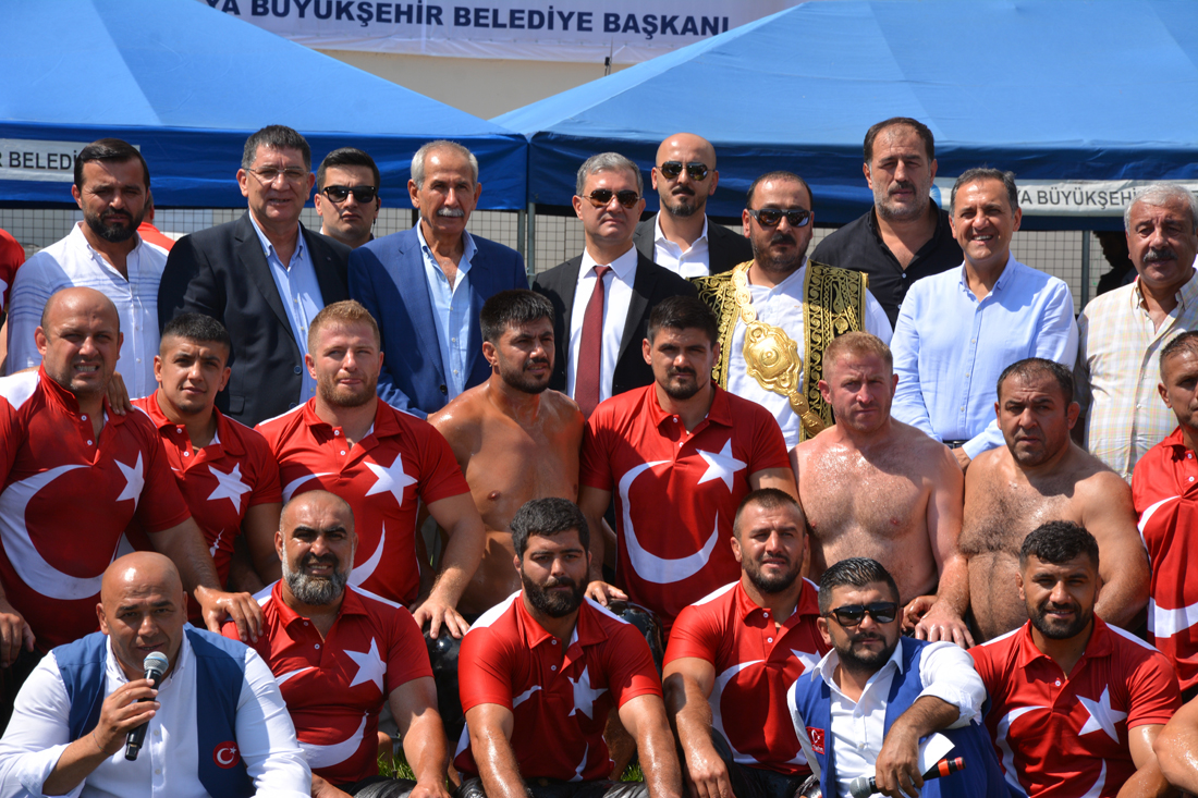 667._Elmalı_Güreşleri